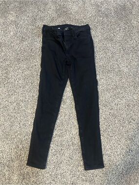 American Eagle Outfitters Black High-Rise Skinny Jeans